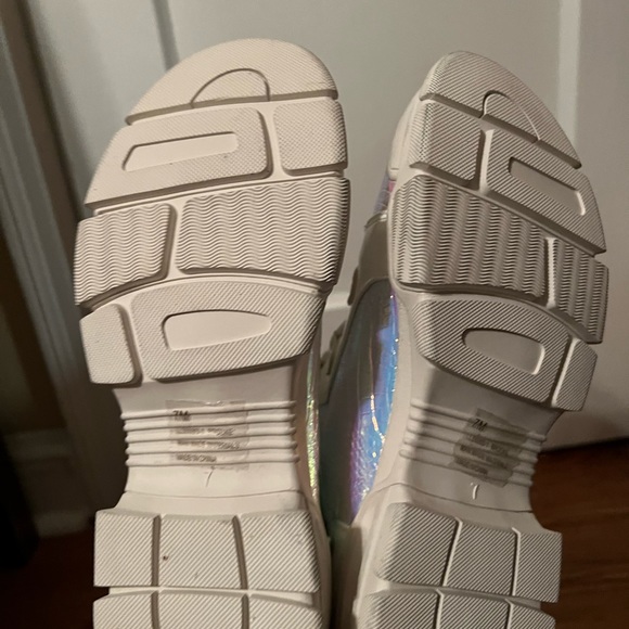 Fashion Nova Irridescent Snow Boots - Picture 3 of 6